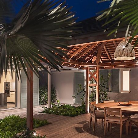 Ideally Located Prestigious Villa Toiny Exterior foto