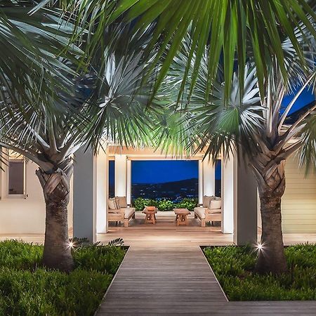 Ideally Located Prestigious Villa Toiny Exterior foto
